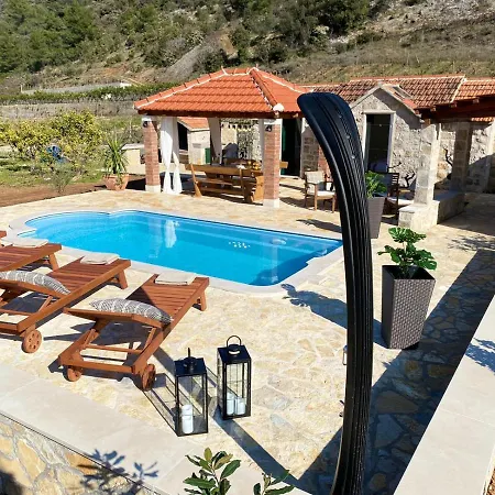 Holiday House Dunoj Holiday home *